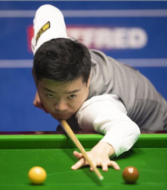 转会市场的 转会市场的